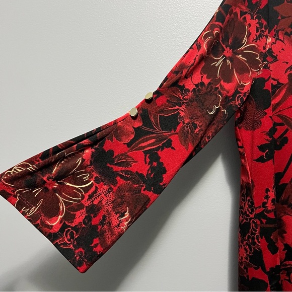 Kasper Red & Black Top With Gold Accents Size Small Asymmetrical Hem Stretch LNC - Picture 6 of 9